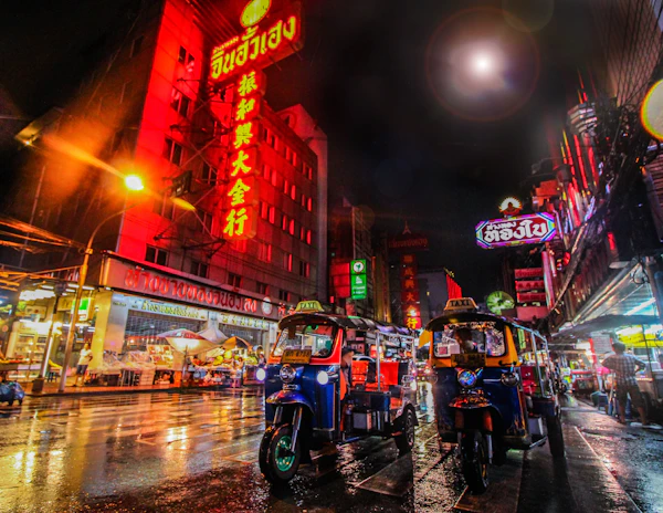 Bangkok & Phuket Explorer Tour